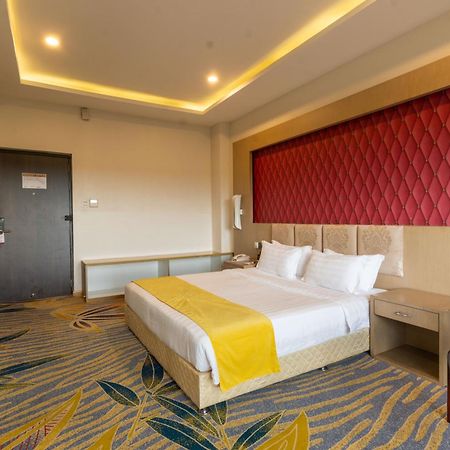 Hotel Mechi Crown Kakarvitta Zewnętrze zdjęcie