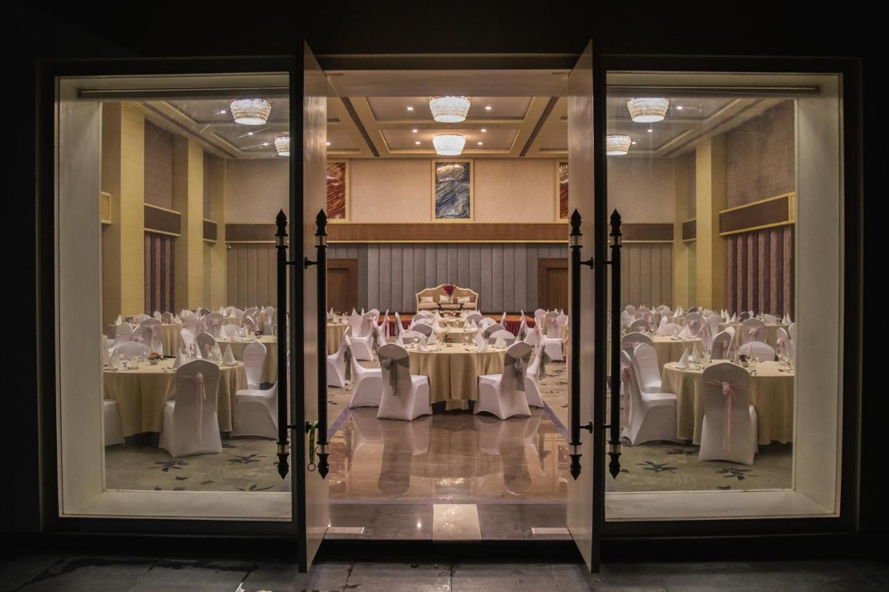 Hotel Mechi Crown Kakarvitta Zewnętrze zdjęcie