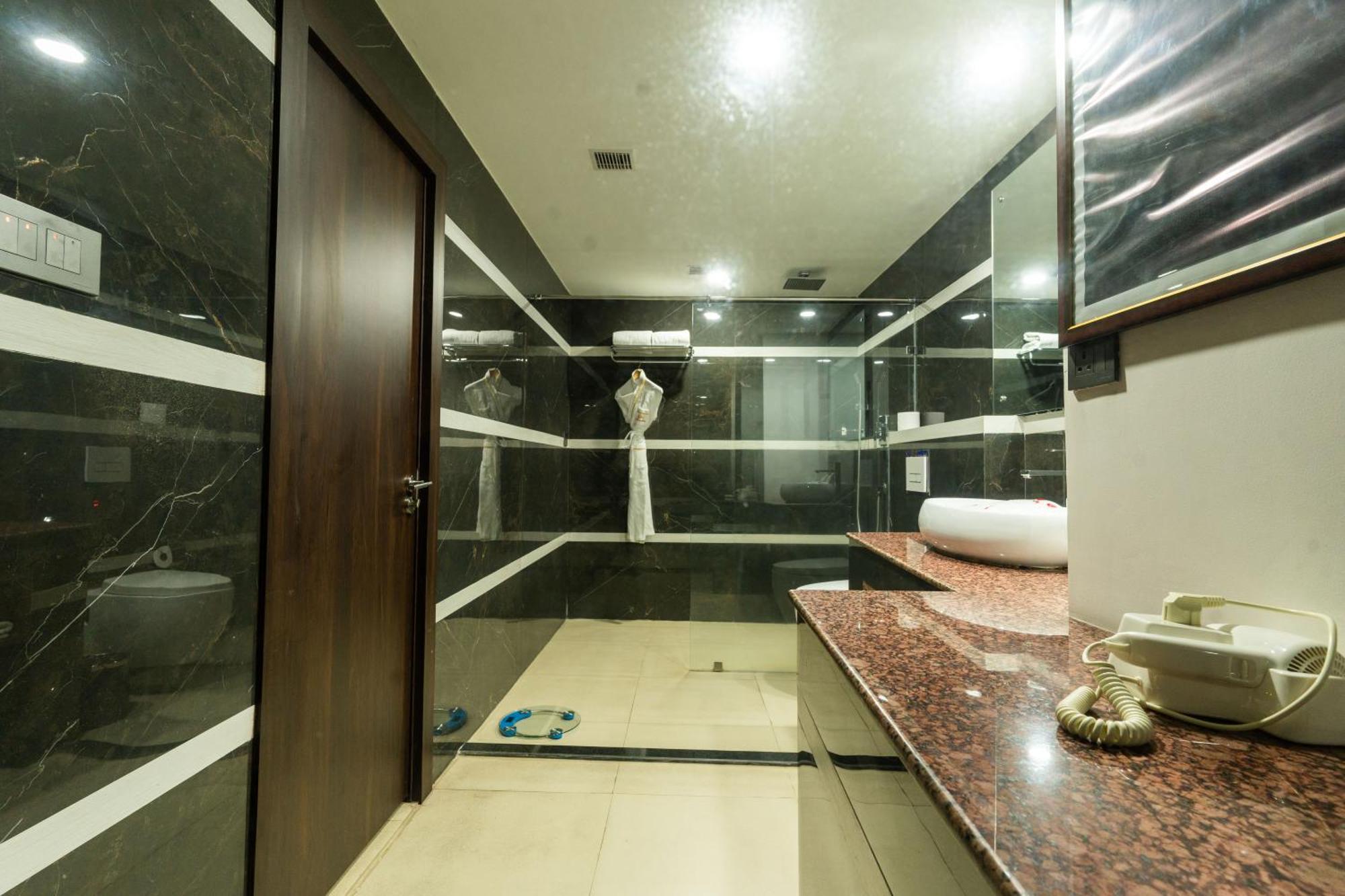 Hotel Mechi Crown Kakarvitta Zewnętrze zdjęcie