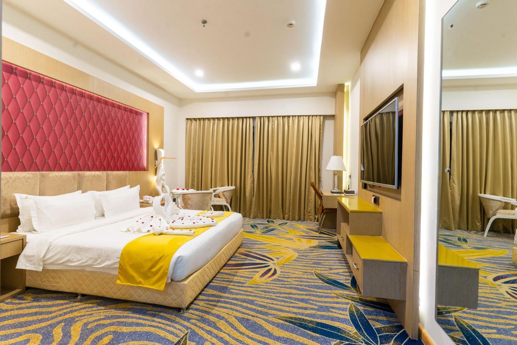 Hotel Mechi Crown Kakarvitta Zewnętrze zdjęcie